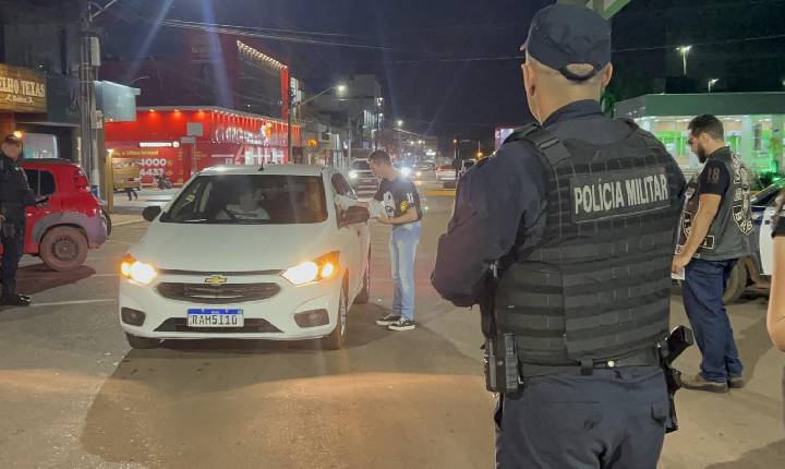 Blitz educativa do Maio Amarelo reforça conscientização no trânsito em Juína