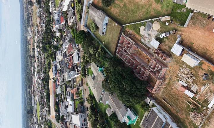 Câmara Municipal realiza visita de fiscalização à obra do novo Centro de Hemodiálise de Juína.