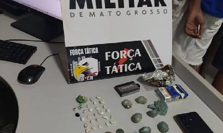 FORÇA TÁTICA APREENDE DROGAS E DETÉM QUATRO SUSPEITOS DURANTE AÇÃO EM JUÍNA