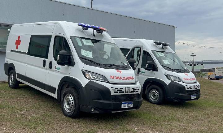 Juína recebe duas novas ambulâncias para reforçar atendimento e transporte de pacientes
