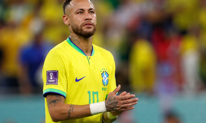 Neymar encerra trajetória pela Seleção Brasileira e despedida repercute no exterior