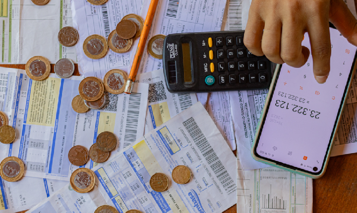 Quase metade dos adultos de Cuiabá está com o nome sujo, aponta levantamento de junho