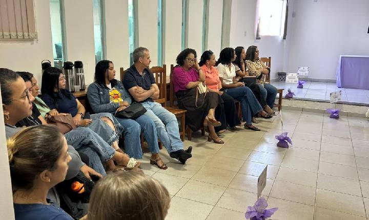 Roda de conversa reforça cuidado emocional entre profissionais da Assistência Social em Juína