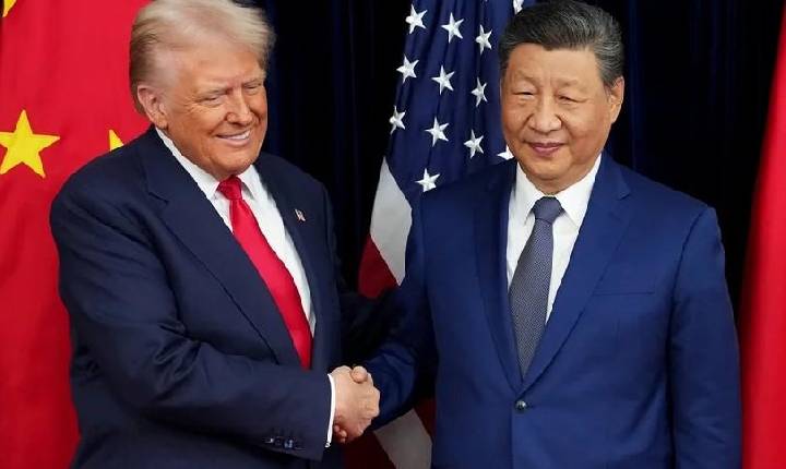 TRUMP CHEGA À CHINA SOB PRESSÃO DE CRISES INTERNAS E TENSÕES INTERNACIONAIS