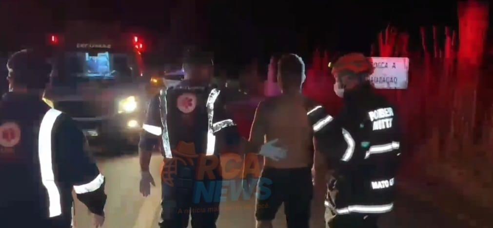 Motorista capota carro após ser fechado por carreta a 10 km de Juína