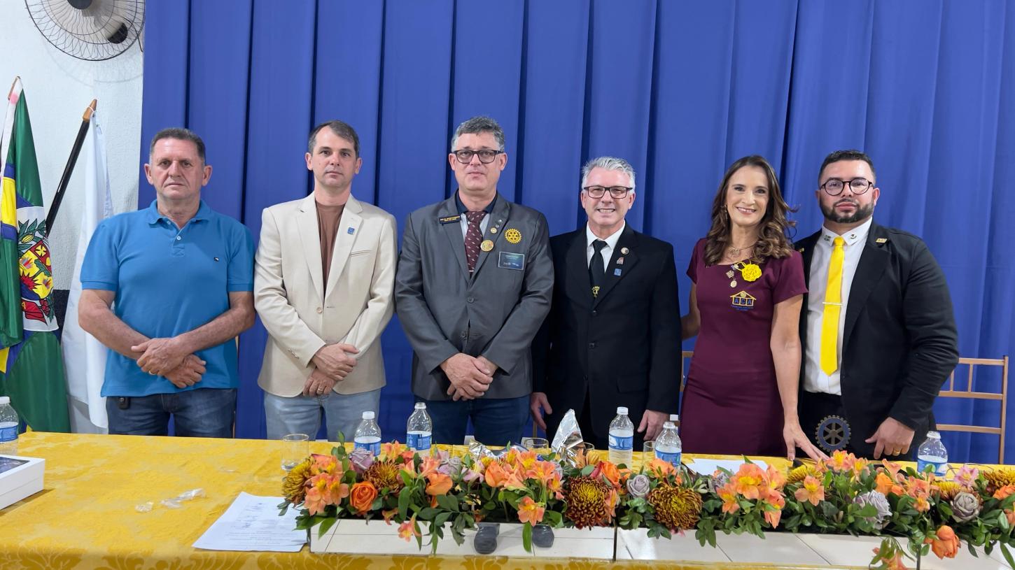 Visita do Governador Distrital marca início da gestão de Jadir Rodrigues dos Santos à frente do Rotary Club de Juína