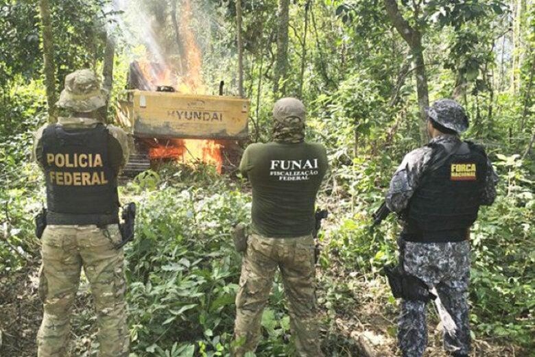 Polícia Federal intensifica operações em Mato Grosso contra garimpo e desmatamento ilegal em terras indígenas.