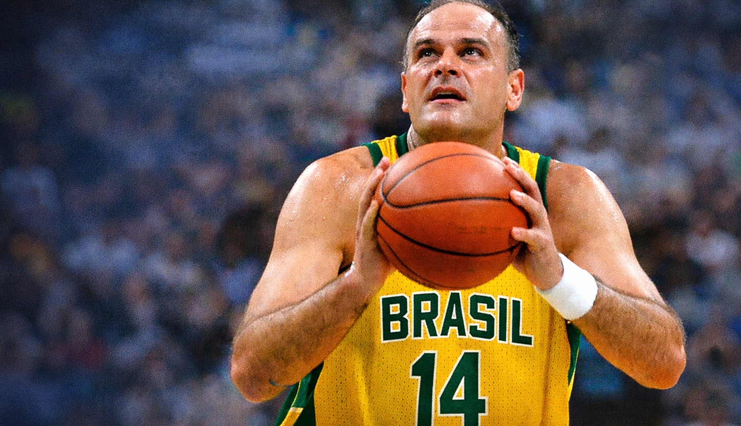 OSCAR SCHMIDT É LEVADO AO HOSPITAL APÓS PASSAR MAL EM SP