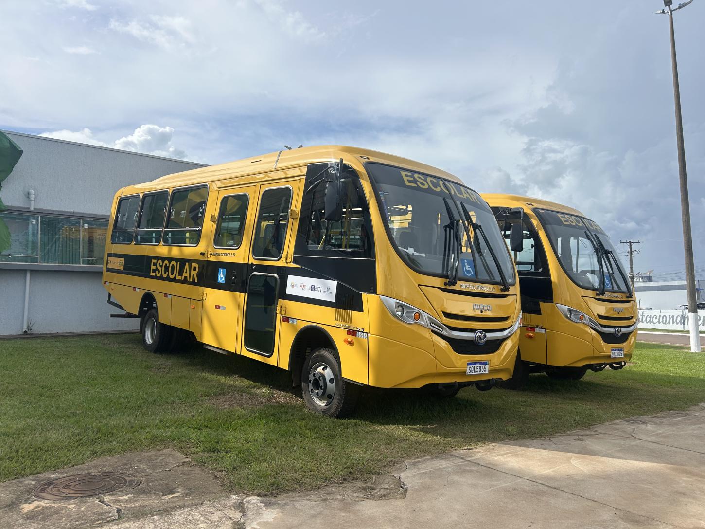 Prefeitura de Juína reforça transporte escolar com chegada de novos ônibus