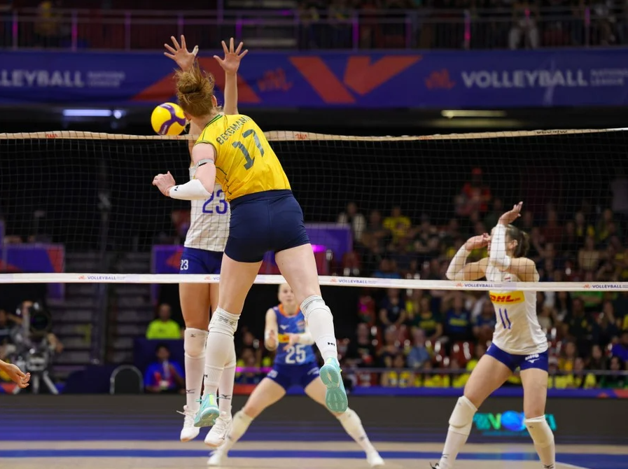 BRASIL ESTREIA COM VITÓRIA NA LIGA DAS NAÇÕES DE VÔLEI FEMININO
