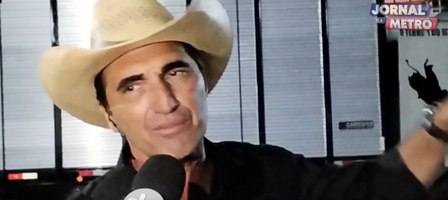 LOCUTOR VALTINHO SANTOS RETORNA A JUÍNA E AGITA ARENA DA EXPOJUÍNA 2026