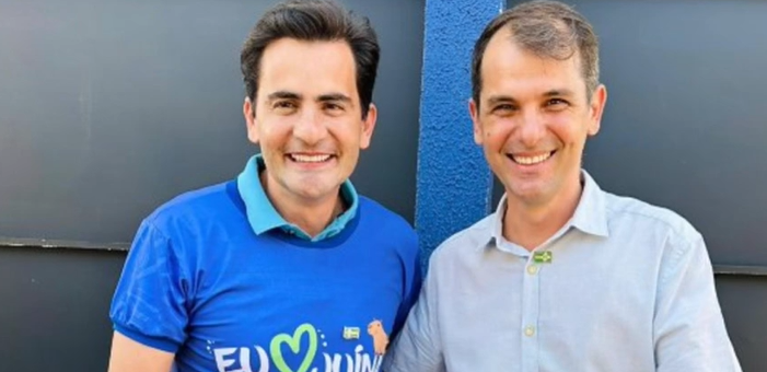 FÁBIO GARCIA AO LADO DO PREFEITO PAULO VERONESE EM JUÍNA.